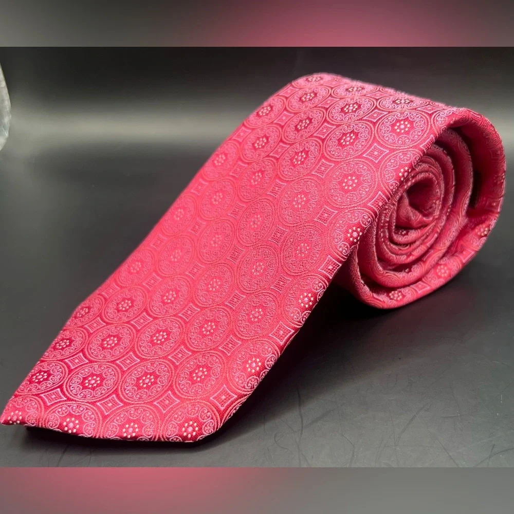 J. Hilburn - Elegant Pink Patterned Men's Tie, Large Medallion,‎ Silk
